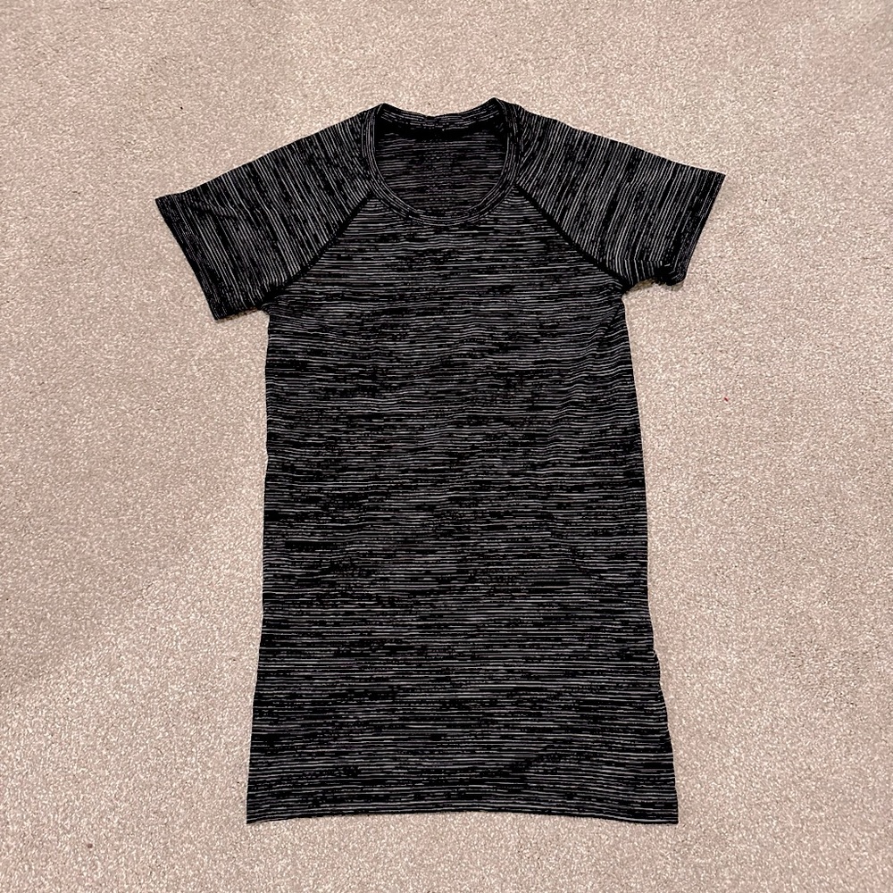 Lululemon Swiftly Tech